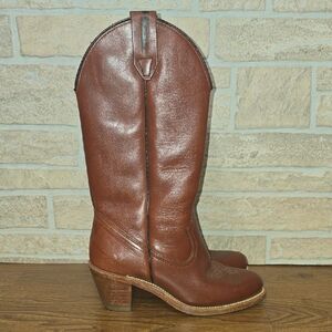 VTG WOLVERINE HEELED ROPER STYLE Heritage Boots